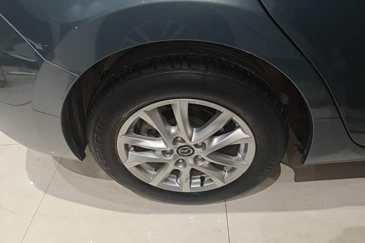 Used Mazda 3 Axela 2016 Sedan 1.5L Automatic Comfort Model Right Rear Wheel Hub