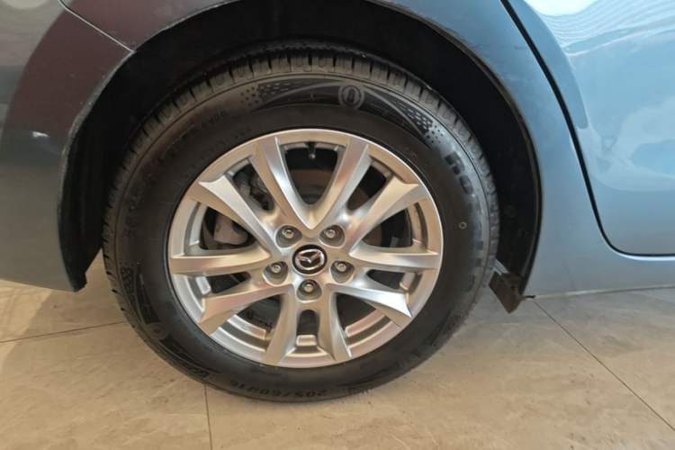 Used Mazda 3 Axela 2016 Sedan 1.5L Automatic Luxury Model Right Rear Wheel Hub