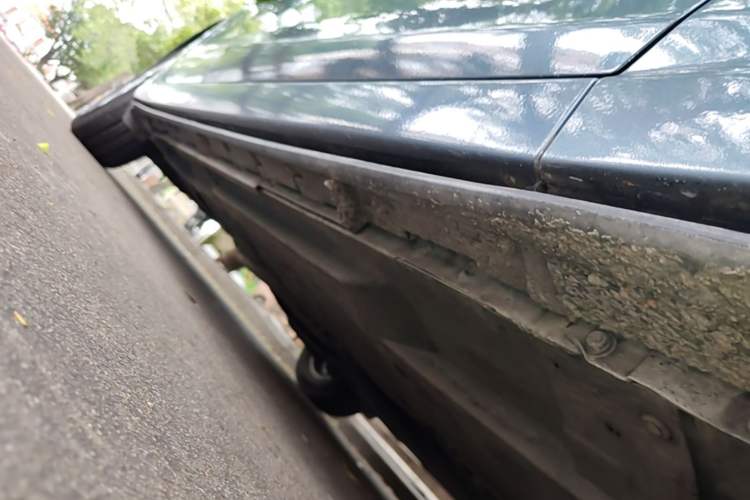 Used Mazda 3 Axela 2016 Sedan 1.5L Automatic Comfort Model Right Side Sill