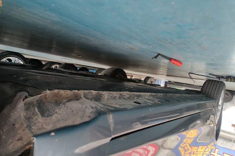 Used Mazda 3 Axela 2016 Sedan 1.5L Automatic Comfort Model Right Side Sill