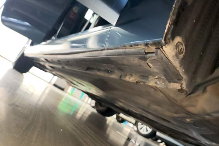 Used Mazda 3 Axela 2016 Sedan 1.5L Automatic Comfort Model Right Side Sill