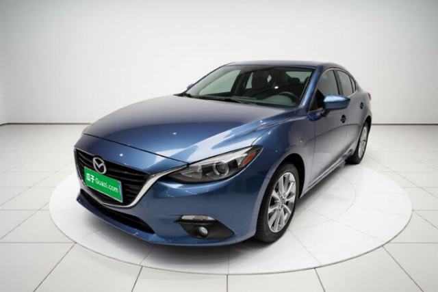 Używany Mazda 3 Axela 2016 Sedan 1.5L Automatic Luxury Model