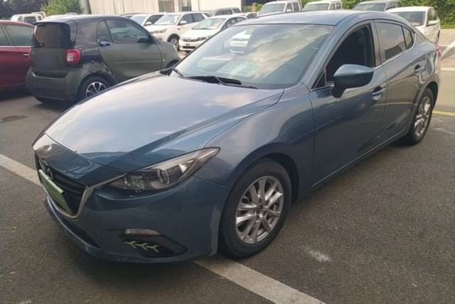 Mazda 3 Axela 2016 Sedan 1.5L Automatic Comfort Model d’occasion