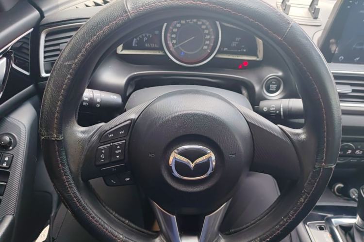 Used Mazda 3 Axela 2016 Sedan 1.5L Automatic Luxury Model Steering Wheel