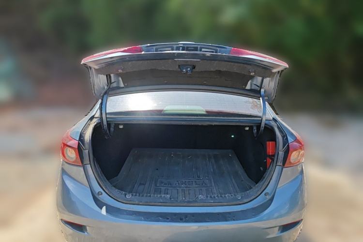 Used Mazda 3 Axela 2016 Sedan 1.5L Manual Comfort Model Trunk
