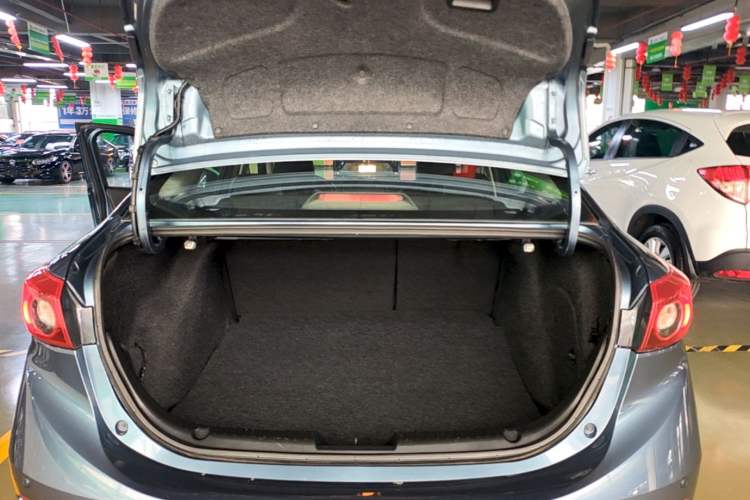Used Mazda 3 Axela 2016 Sedan 1.5L Automatic Comfort Model Trunk