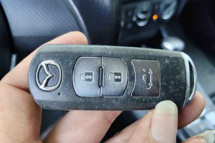 Used Mazda 3 Axela 2016 Sedan 1.5L Automatic Comfort Model Vehicle Key