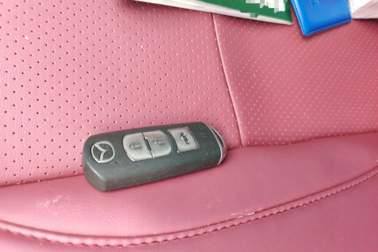 Used Mazda 3 Axela 2016 Sedan 1.5L Automatic Comfort Model Vehicle Key