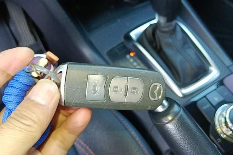 Used Mazda 3 Axela 2016 Sedan 1.5L Automatic Comfort Model Vehicle Key