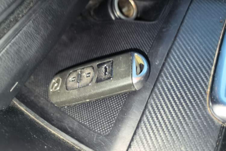 Used Mazda 3 Axela 2016 Sedan 1.5L Automatic Comfort Model Vehicle Key