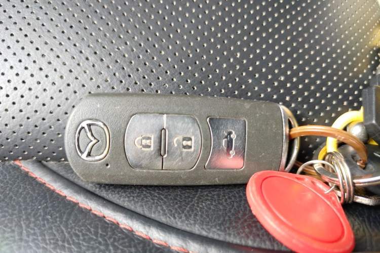 Used Mazda 3 Axela 2016 Sedan 2.0L Automatic Sport Model Vehicle Key