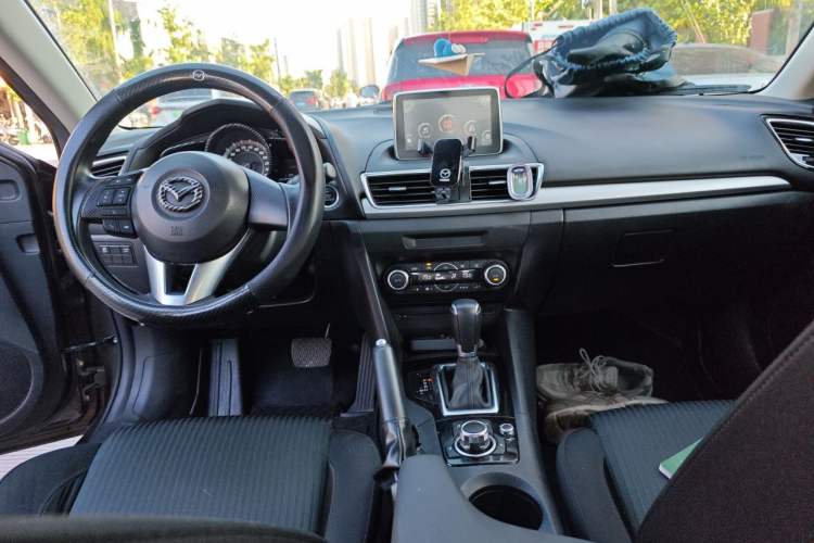 Used Mazda 3 Axela 2016 Sedan 1.5L Automatic Luxury Model Center Console