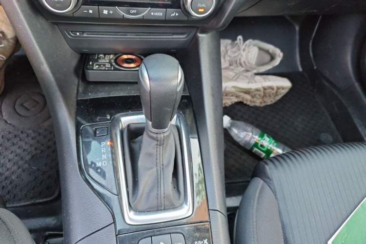 Used Mazda 3 Axela 2016 Sedan 1.5L Automatic Luxury Model Gear Lever