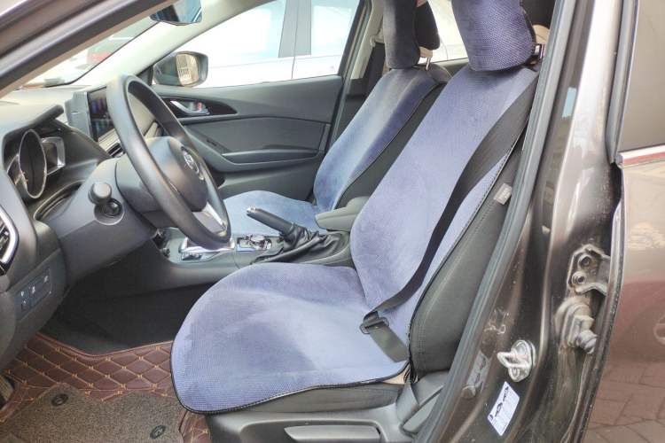 Used Mazda 3 Axela 2016 Sedan 1.5L Automatic Comfort Model Left Front Seat
