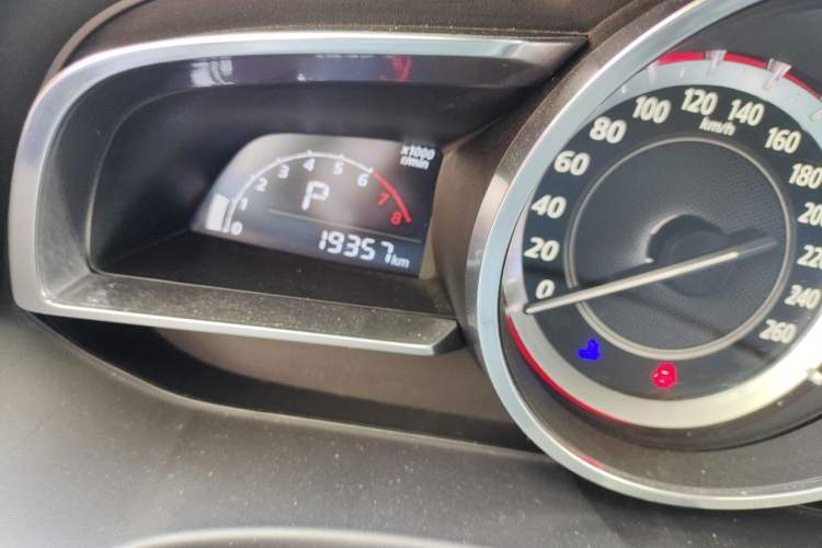 Used Mazda 3 Axela 2016 Sedan 1.5L Automatic Comfort Model Odometer Close Up
