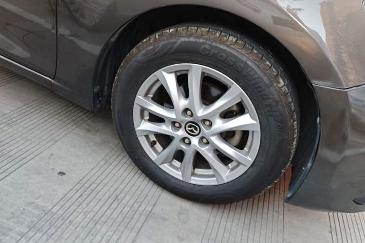 Used Mazda 3 Axela 2016 Sedan 1.5L Automatic Luxury Model Right Front Wheel Hub