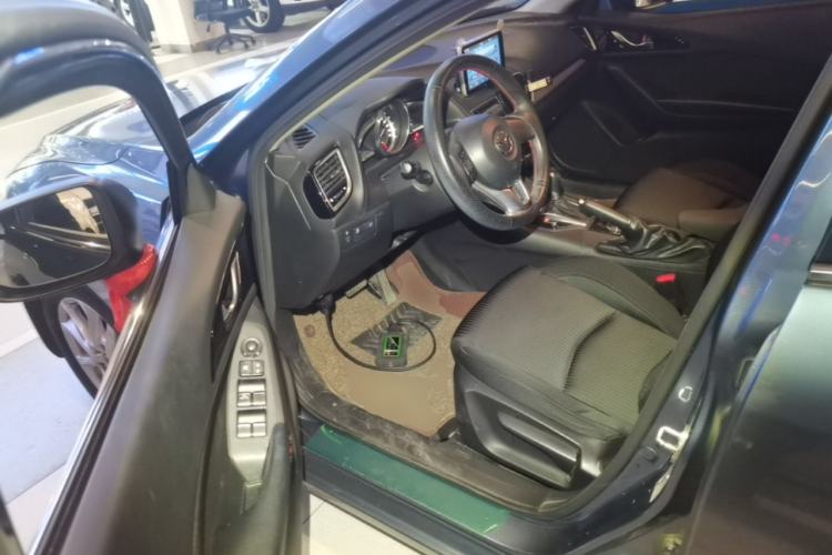 Used Mazda 3 Axela 2016 Sedan 1.5L Automatic Comfort Model Driver Seat
