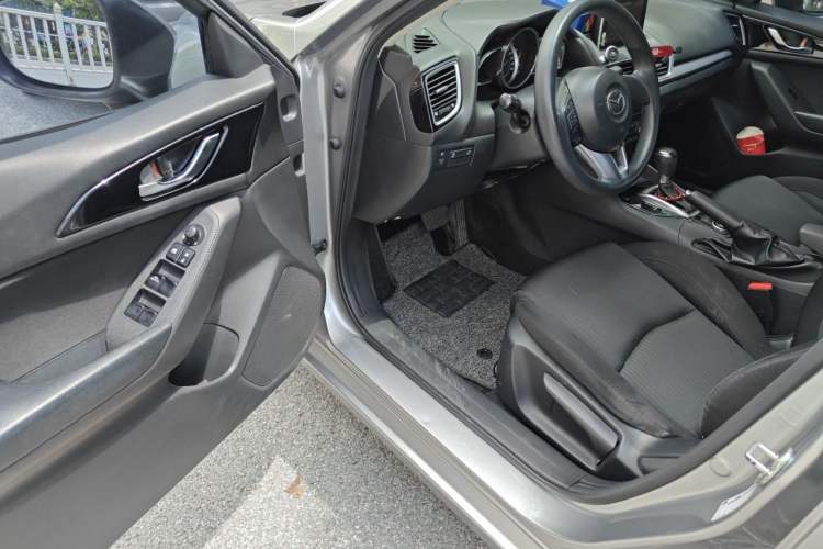 Used Mazda 3 Axela 2016 Sedan 1.5L Automatic Luxury Model Driver Seat
