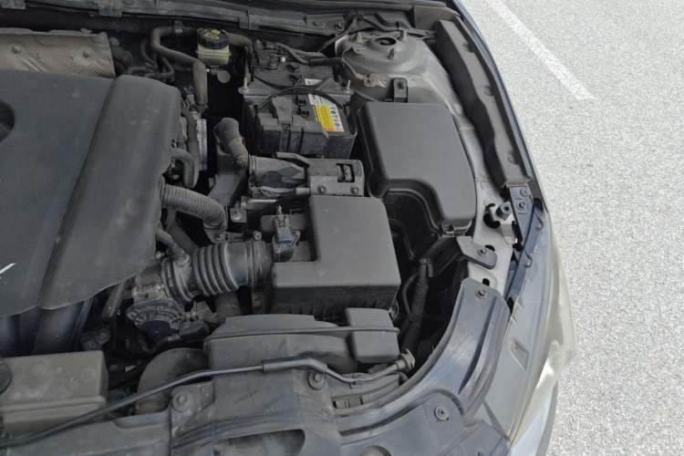 Used Mazda 3 Axela 2016 Sedan 1.5L Automatic Luxury Model Engine Bay Left