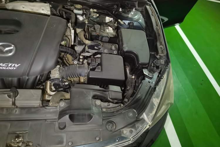 Used Mazda 3 Axela 2016 Hatchback 1.5L Automatic Comfort Model Engine Bay Left