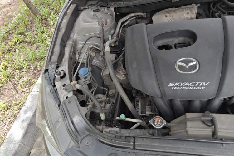 Used Mazda 3 Axela 2016 Sedan 1.5L Automatic Luxury Model Engine Bay Right