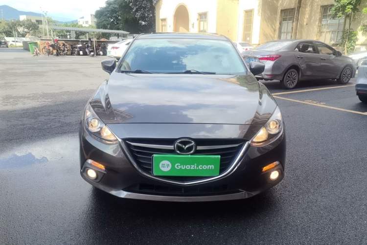 Used Mazda 3 Axela 2016 Sedan 1.5L Automatic Luxury Model Front