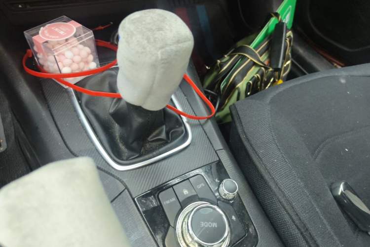 Used Mazda 3 Axela 2016 Sedan 1.5L Manual Comfort Model Gear Lever