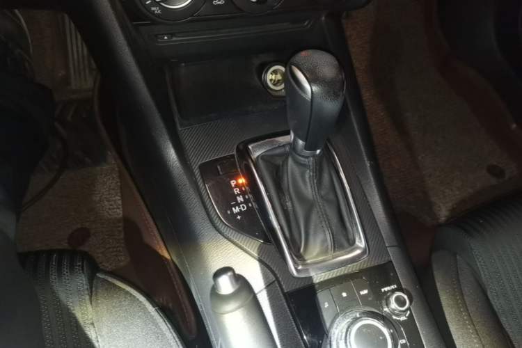 Used Mazda 3 Axela 2016 Sedan 1.5L Automatic Comfort Model Gear Lever