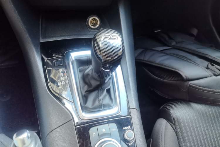 Used Mazda 3 Axela 2016 Sedan 1.5L Automatic Luxury Model Gear Lever