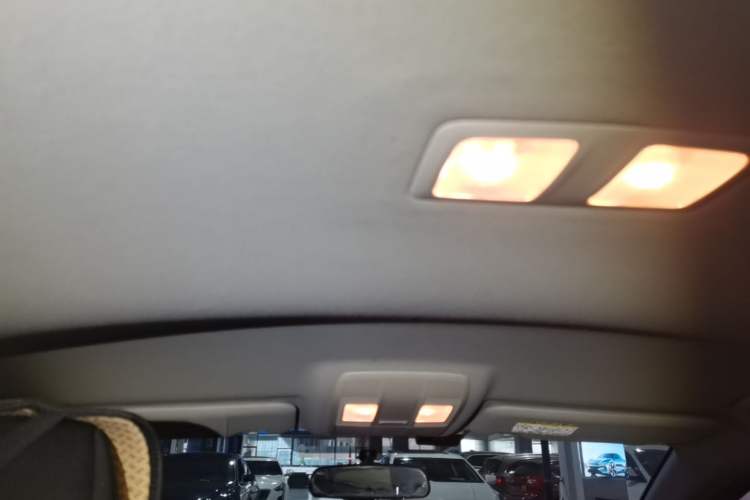 Used Mazda 3 Axela 2016 Sedan 1.5L Automatic Comfort Model Headliner