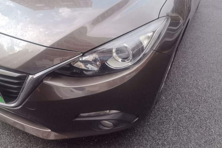 Used Mazda 3 Axela 2016 Sedan 1.5L Automatic Luxury Model Left Front Headlight