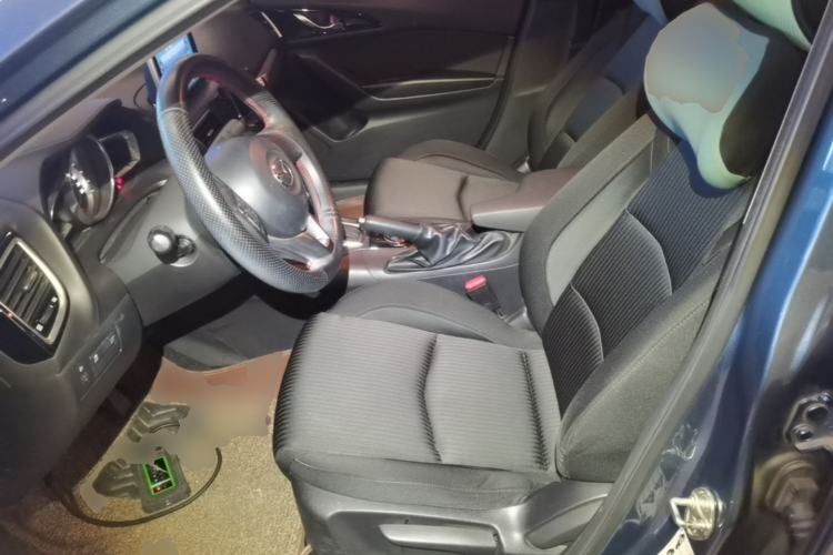 Used Mazda 3 Axela 2016 Sedan 1.5L Automatic Comfort Model Left Front Seat