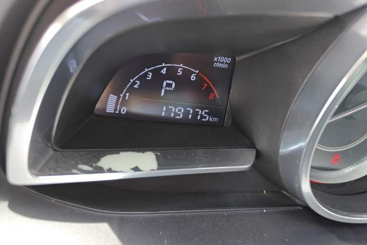 Used Mazda 3 Axela 2016 Sedan 1.5L Automatic Luxury Model Odometer Close Up