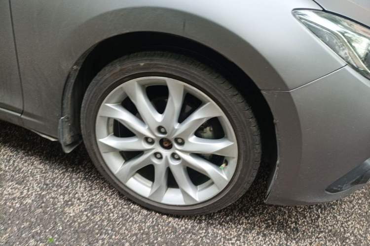 Used Mazda 3 Axela 2016 Hatchback 2.0L Automatic Sport Model Right Front Wheel Hub