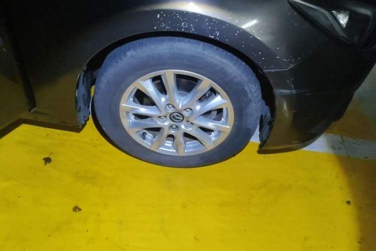 Used Mazda 3 Axela 2016 Sedan 1.5L Automatic Comfort Model Right Front Wheel Hub