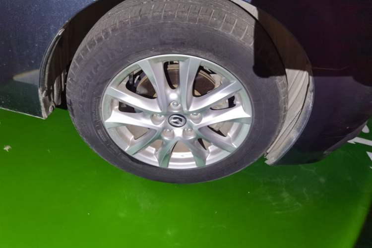 Used Mazda 3 Axela 2016 Hatchback 1.5L Automatic Comfort Model Right Front Wheel Hub