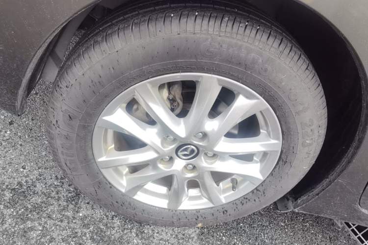 Used Mazda 3 Axela 2016 Sedan 1.5L Automatic Luxury Model Right Rear Wheel Hub
