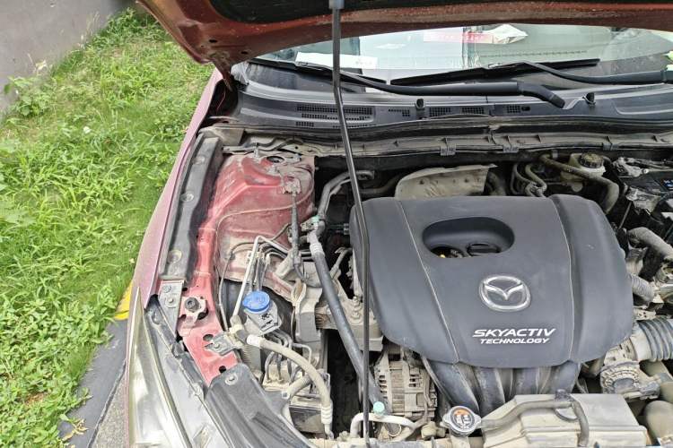 Used Mazda 3 Axela 2016 Sedan 1.5L Automatic Comfort Model Engine Bay Right