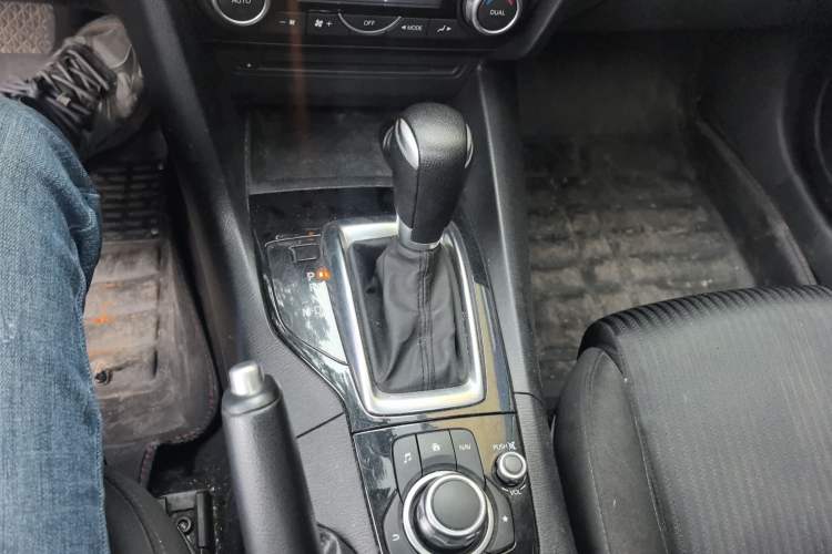 Used Mazda 3 Axela 2016 Sedan 1.5L Automatic Luxury Model Gear Lever