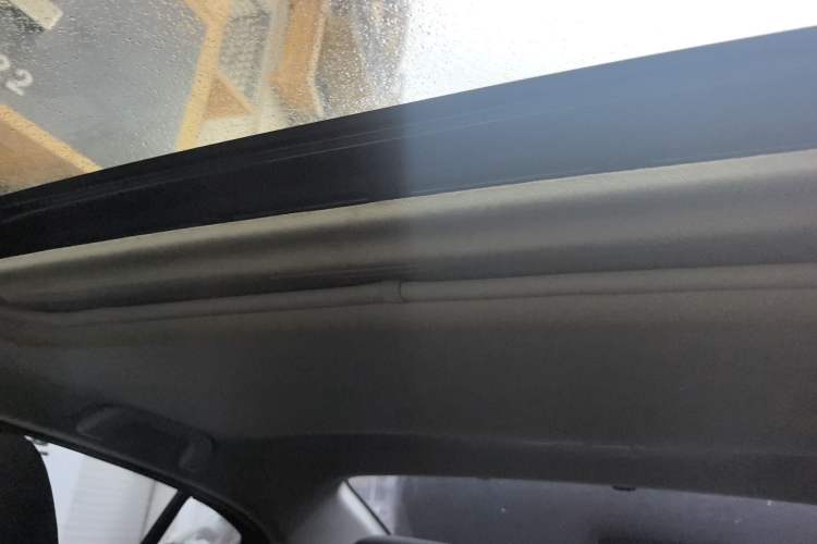 Used Mazda 3 Axela 2016 Sedan 1.5L Automatic Luxury Model Headliner