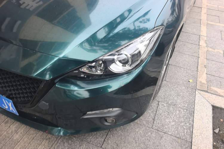 Used Mazda 3 Axela 2016 Sedan 1.5L Automatic Luxury Model Left Front Headlight
