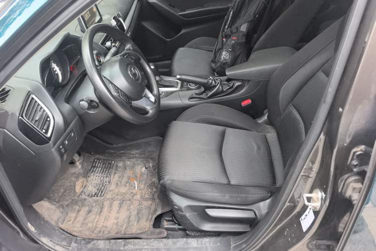 Used Mazda 3 Axela 2016 Sedan 1.5L Automatic Luxury Model Left Front Seat