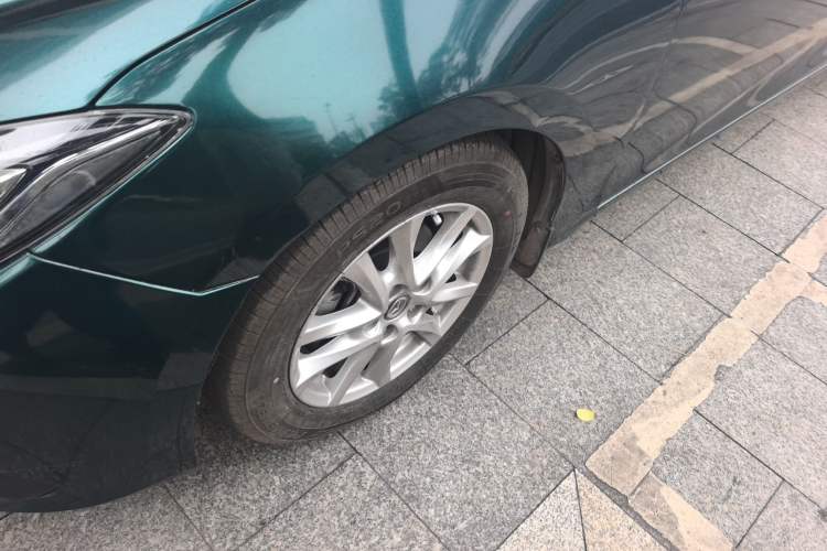 Used Mazda 3 Axela 2016 Sedan 1.5L Automatic Luxury Model Left Front Wheel Hub