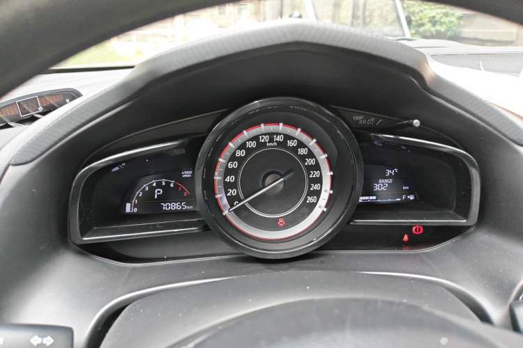 Used Mazda 3 Axela 2016 Sedan 1.5L Automatic Comfort Model Instrument Cluster