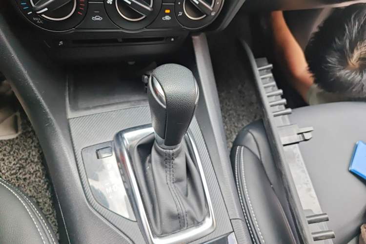 Used Mazda 3 Axela 2016 Sedan 1.5L Automatic Comfort Model Gear Lever