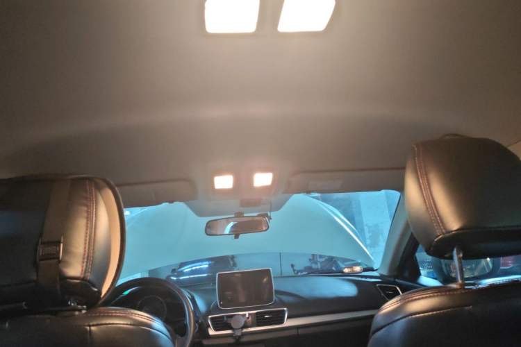 Used Mazda 3 Axela 2016 Hatchback 1.5L Automatic Comfort Model Headliner
