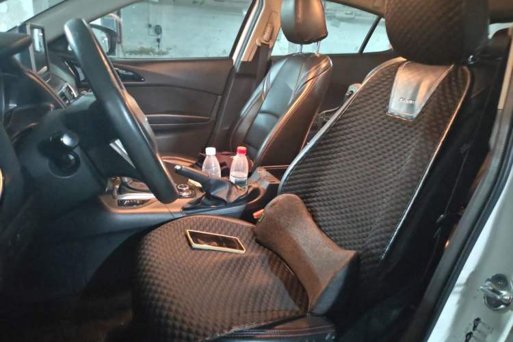 Used Mazda 3 Axela 2016 Hatchback 1.5L Automatic Comfort Model Left Front Seat