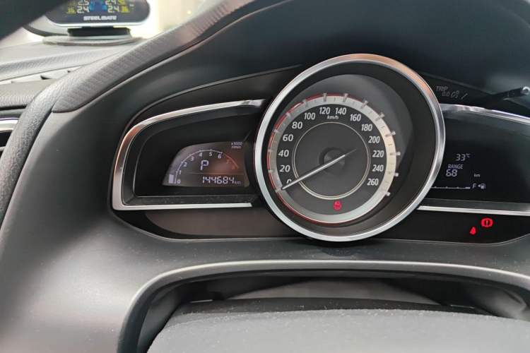Used Mazda 3 Axela 2016 Sedan 1.5L Automatic Comfort Model Odometer Close Up