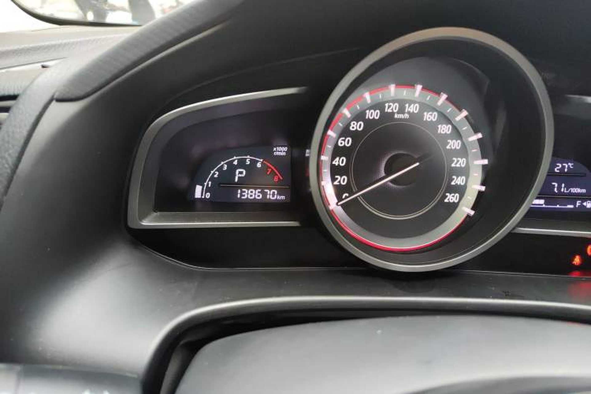 Used Mazda 3 Axela 2016 Sedan 1.5L Automatic Comfort Model Odometer Close Up
