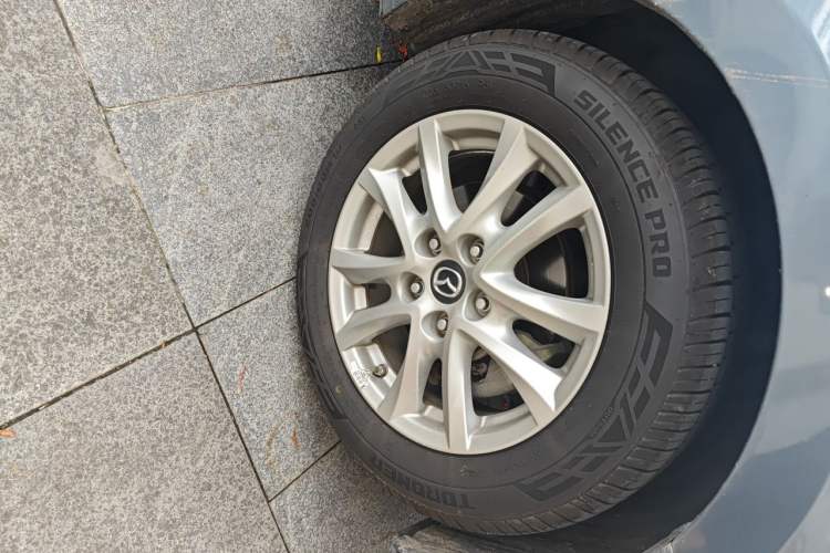 Used Mazda 3 Axela 2016 Sedan 1.5L Automatic Comfort Model Right Front Wheel Hub